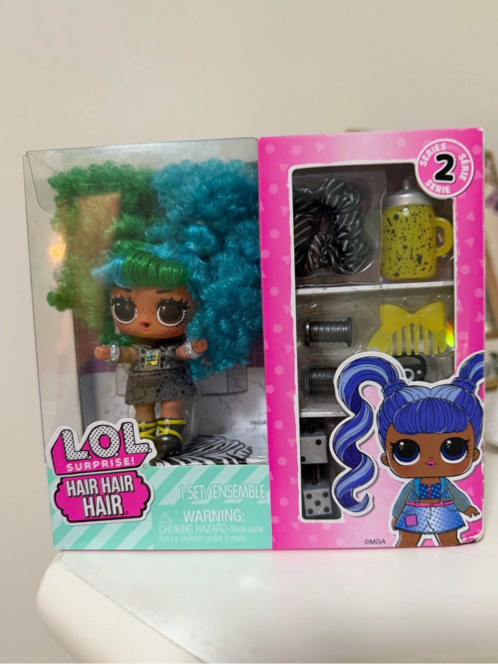 L.O.L. Surprise! Doll with Teal & Green Curly Hair and Accessory Pack
